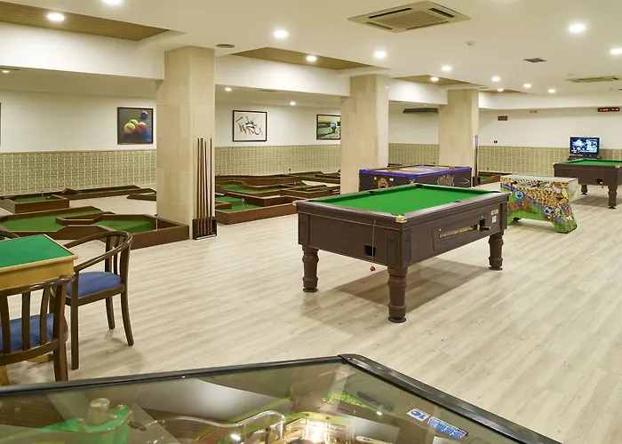 布里萨索尔公寓式酒店