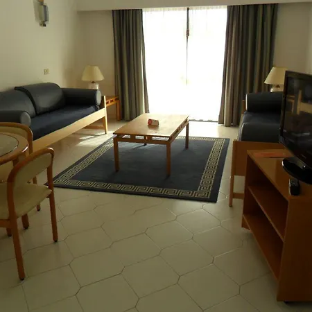 Apart-hotel Brisa Sol 4*